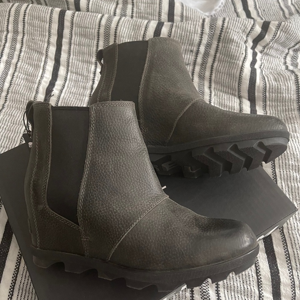 SOREL Wedges Dark Grey (Quarry)